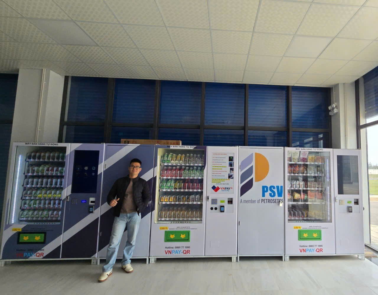 Máy bán hàng tự động AutoViet